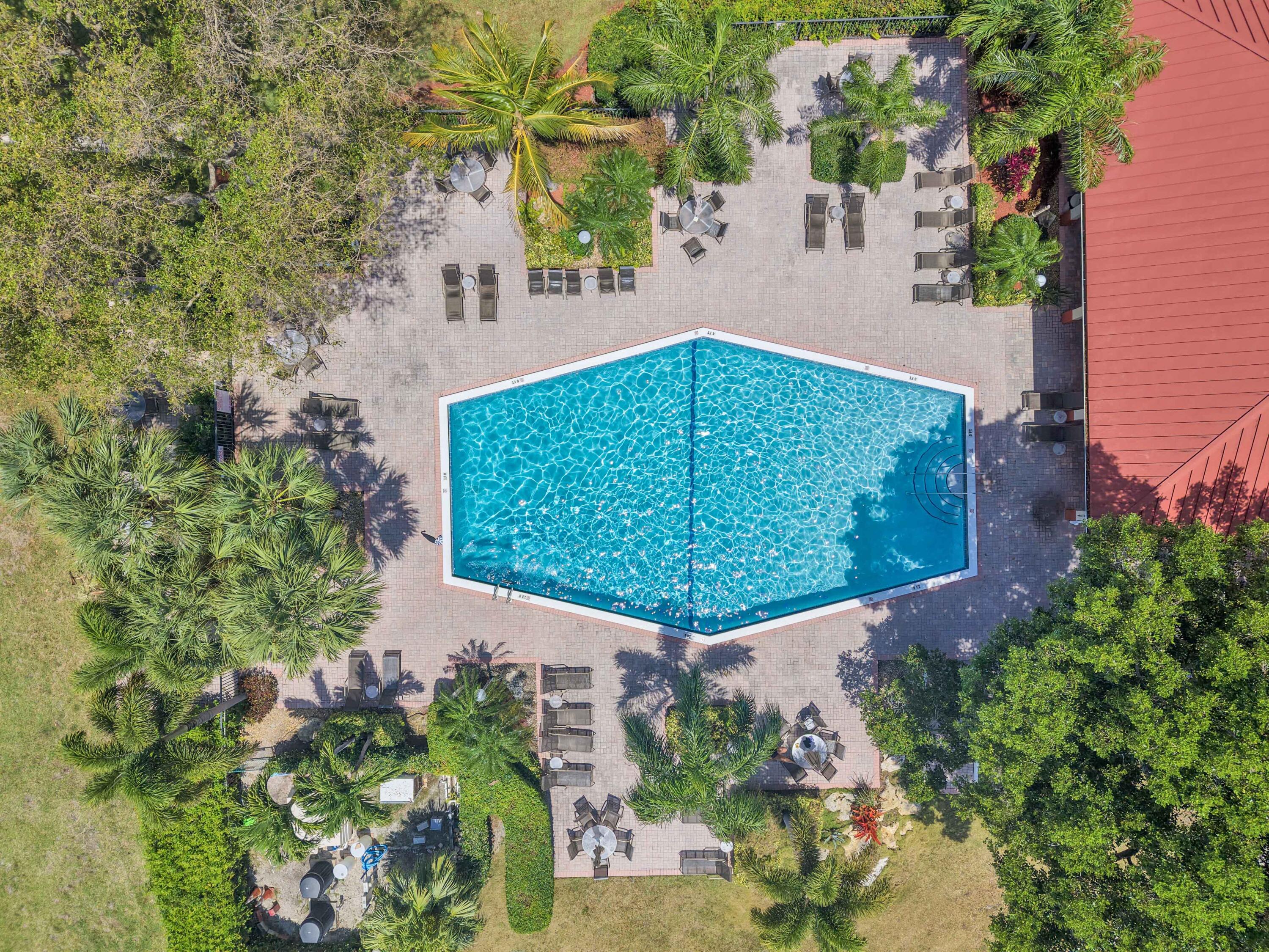 3050 Northeast 48th Court, Unit 305 Lighthouse Point, FL 33064 - Photo 33 of 45 Pool