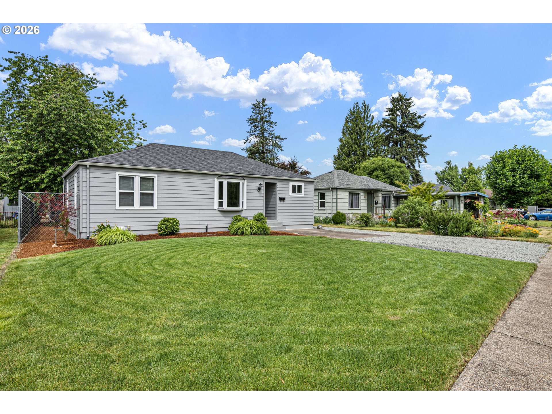 956 1st Street Springfield, OR 97477 - Photo 2 of 48