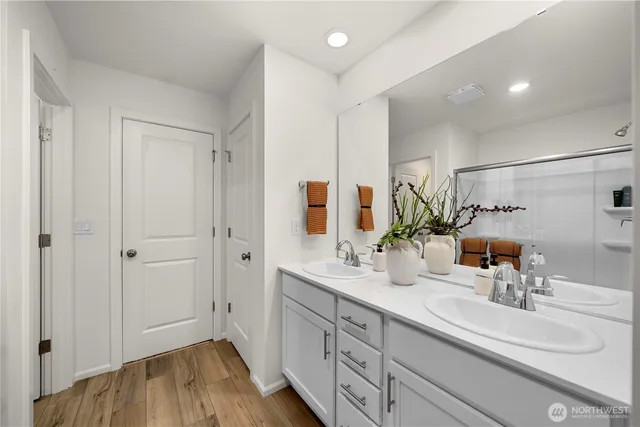 $498,490 | 691 Salzer Crk Drive, Centralia, WA 98531