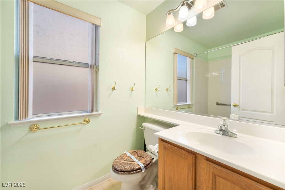 1341 Lime Point Street Las Vegas, NV 89110 - Photo 14 of 39 Downstairs Full Bathroom