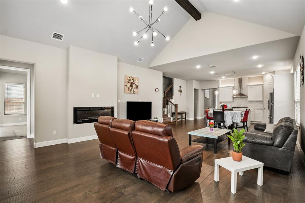 15931 Candletree Road Frisco, TX 75035 - Photo 4 of 40 Gallery Image 4