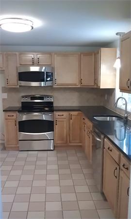 63 Kendall Road Boxborough, MA 01719 - Photo 4 of 10