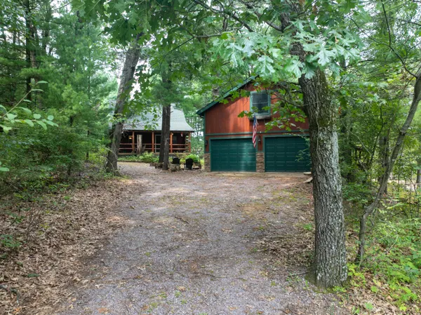 $315,000 | E10772 Busse Lane, Delton, WI 53913