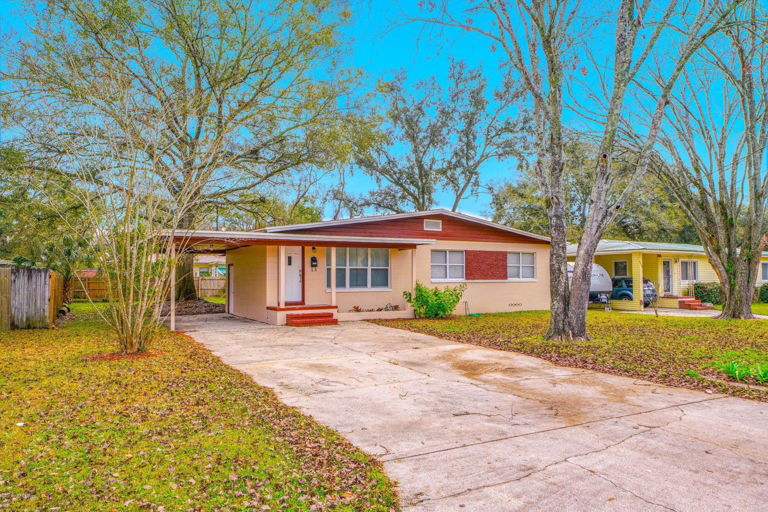 4425 Ish Brant Road West Jacksonville, FL 32210 - Photo 19 of 22 4425ishOUT (2)