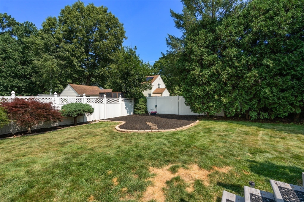 44 Fallston Street Springfield, MA 01119 - Photo 38 of 39