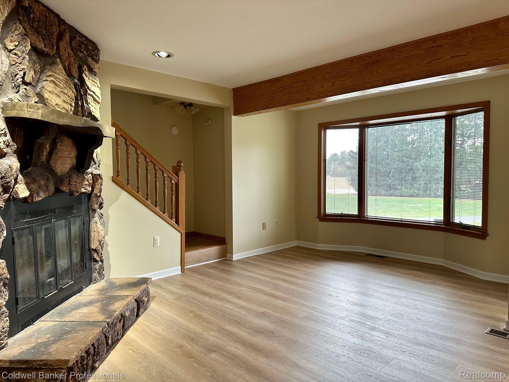 2743 North Branch Road North Branch, MI 48461 - Photo 5 of 36 Gallery Image 5