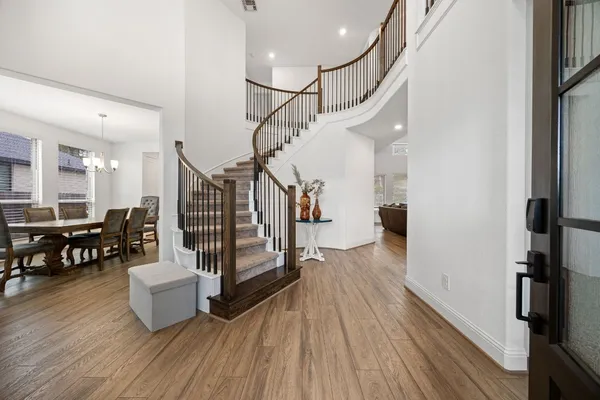 $775,000 | 1021 Lakemont Bend Lane, Pinehurst, TX 77362