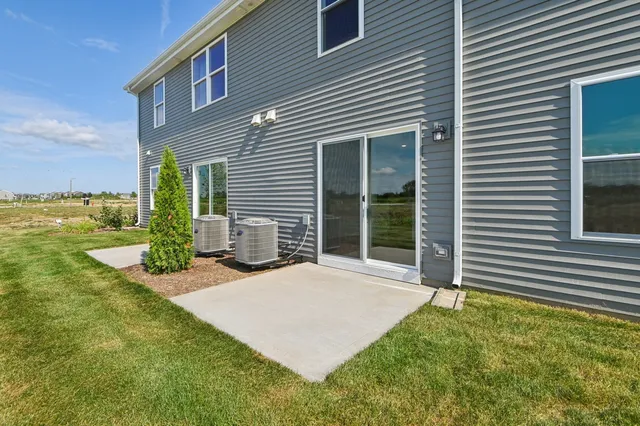 $309,990 | 3512 Richardson Circle, Yorkville, IL 60560