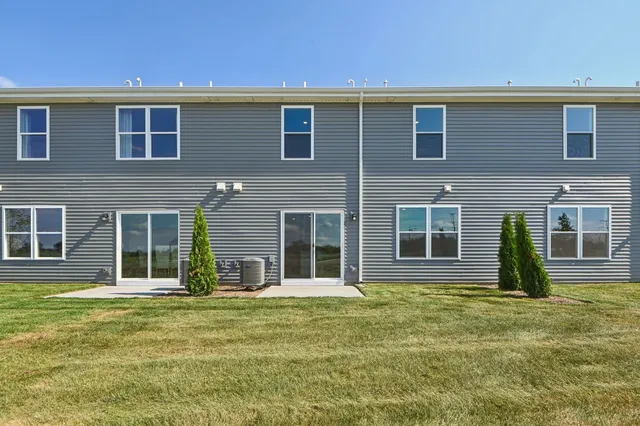 $309,990 | 3512 Richardson Circle, Yorkville, IL 60560