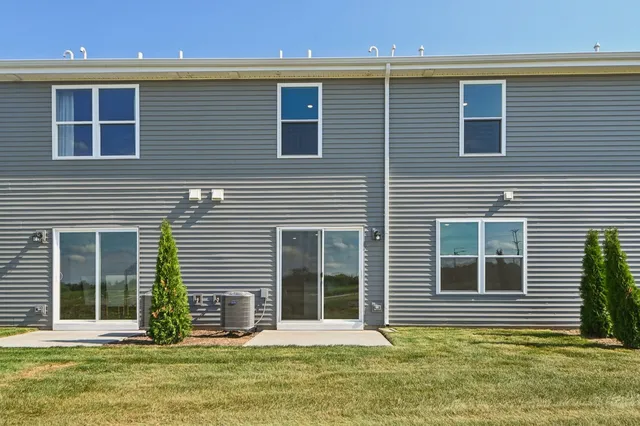 $309,990 | 3512 Richardson Circle, Yorkville, IL 60560