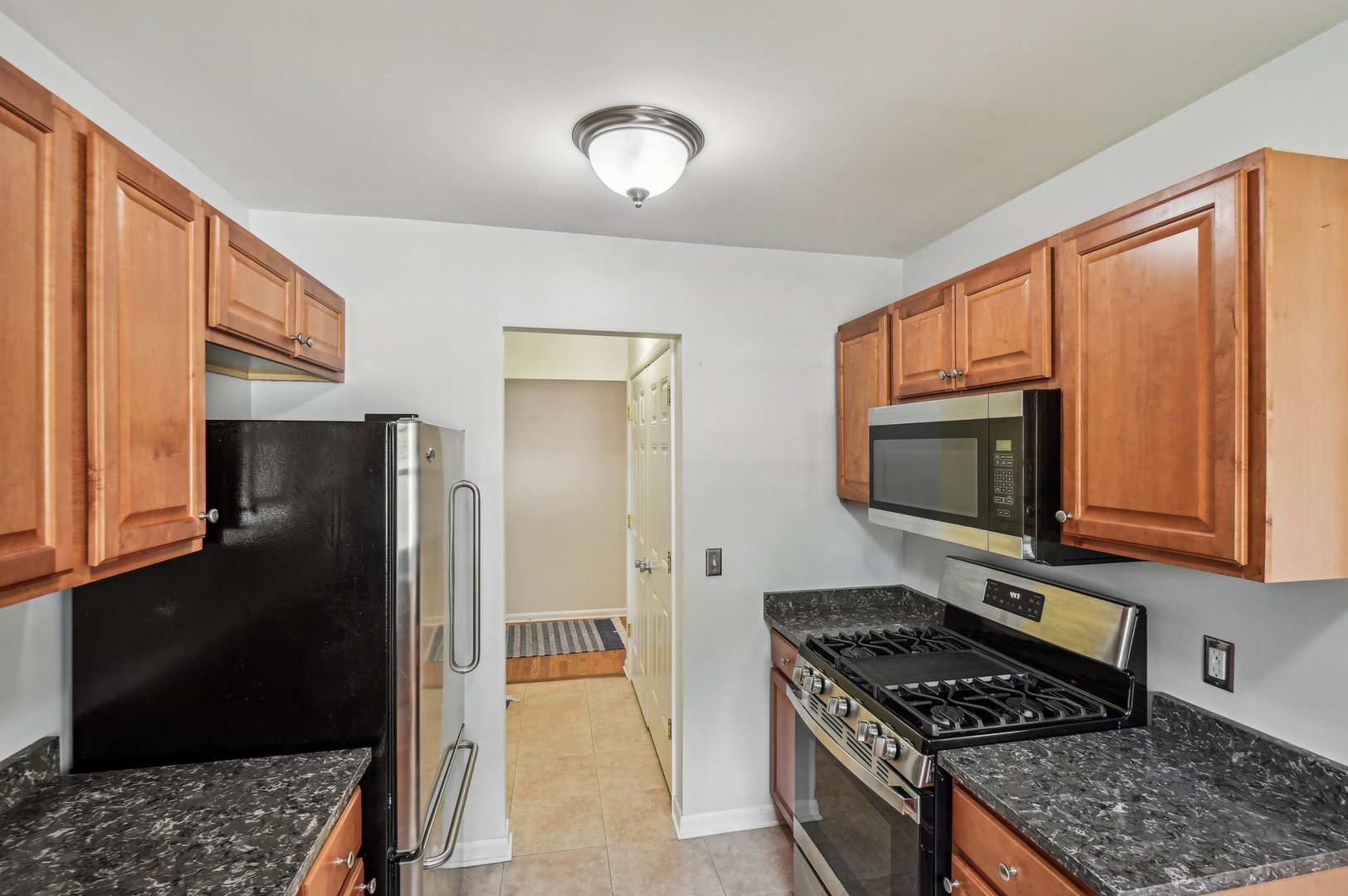 23473 North Snuff Valley Road Cary, IL 60013 - Photo 12 of 31 Gallery Image 12
