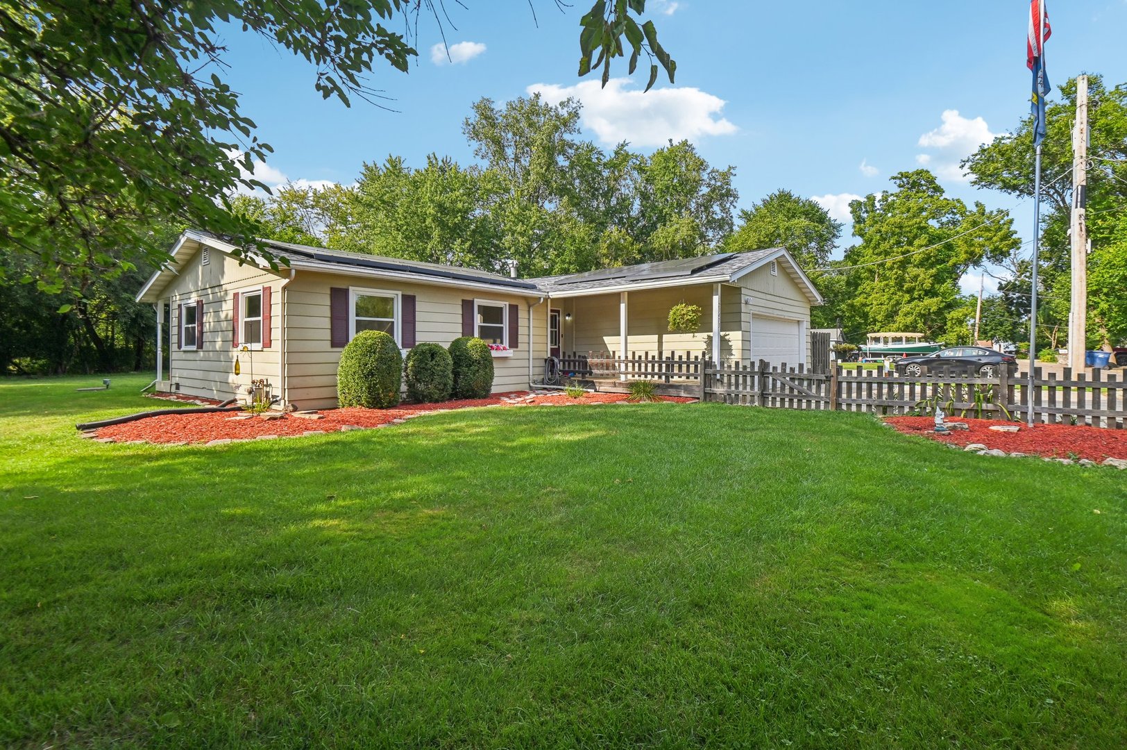23473 North Snuff Valley Road Cary, IL 60013 - Photo 2 of 31 Gallery Image 2