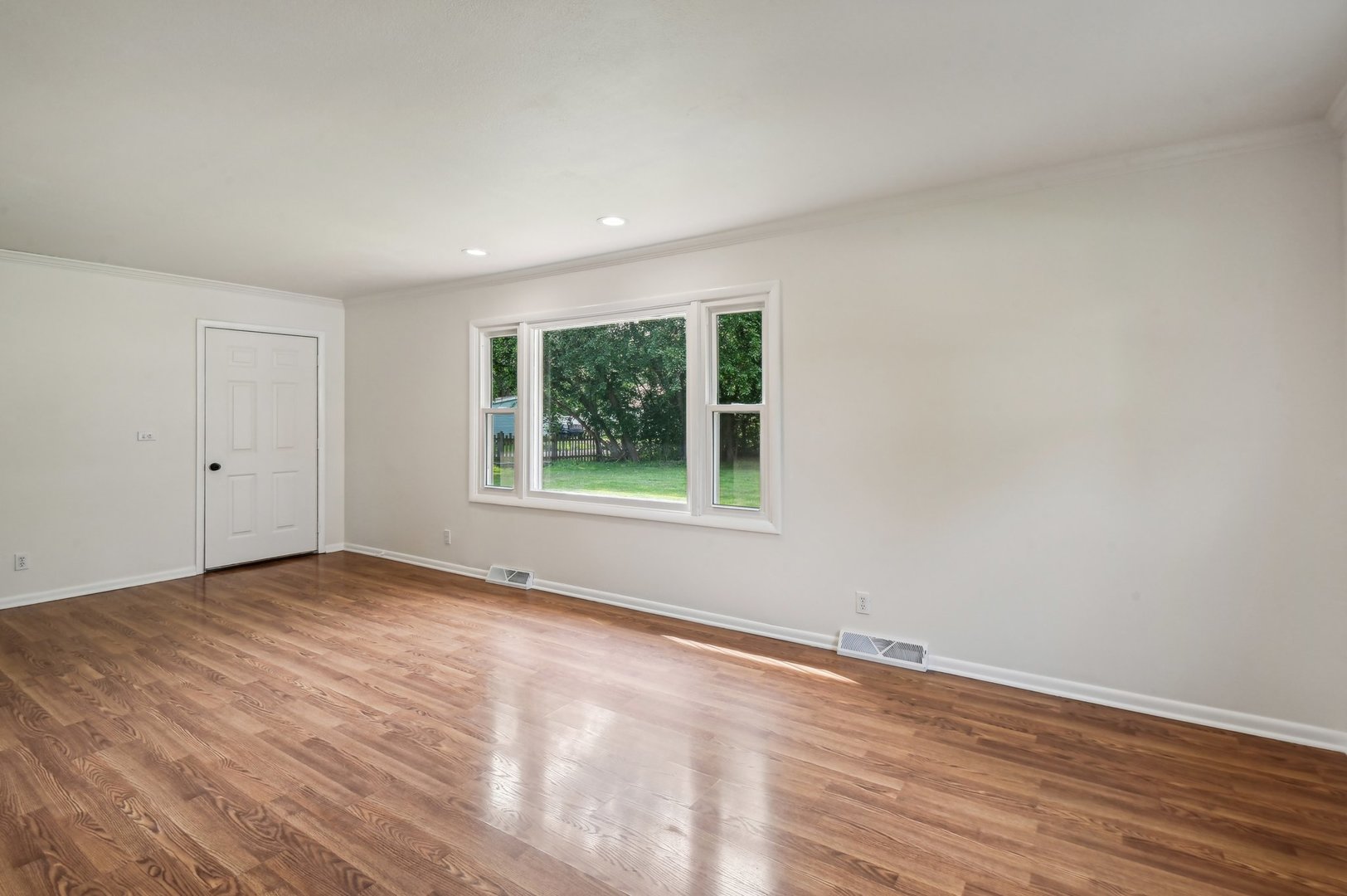 23473 North Snuff Valley Road Cary, IL 60013 - Photo 5 of 31 Gallery Image 5
