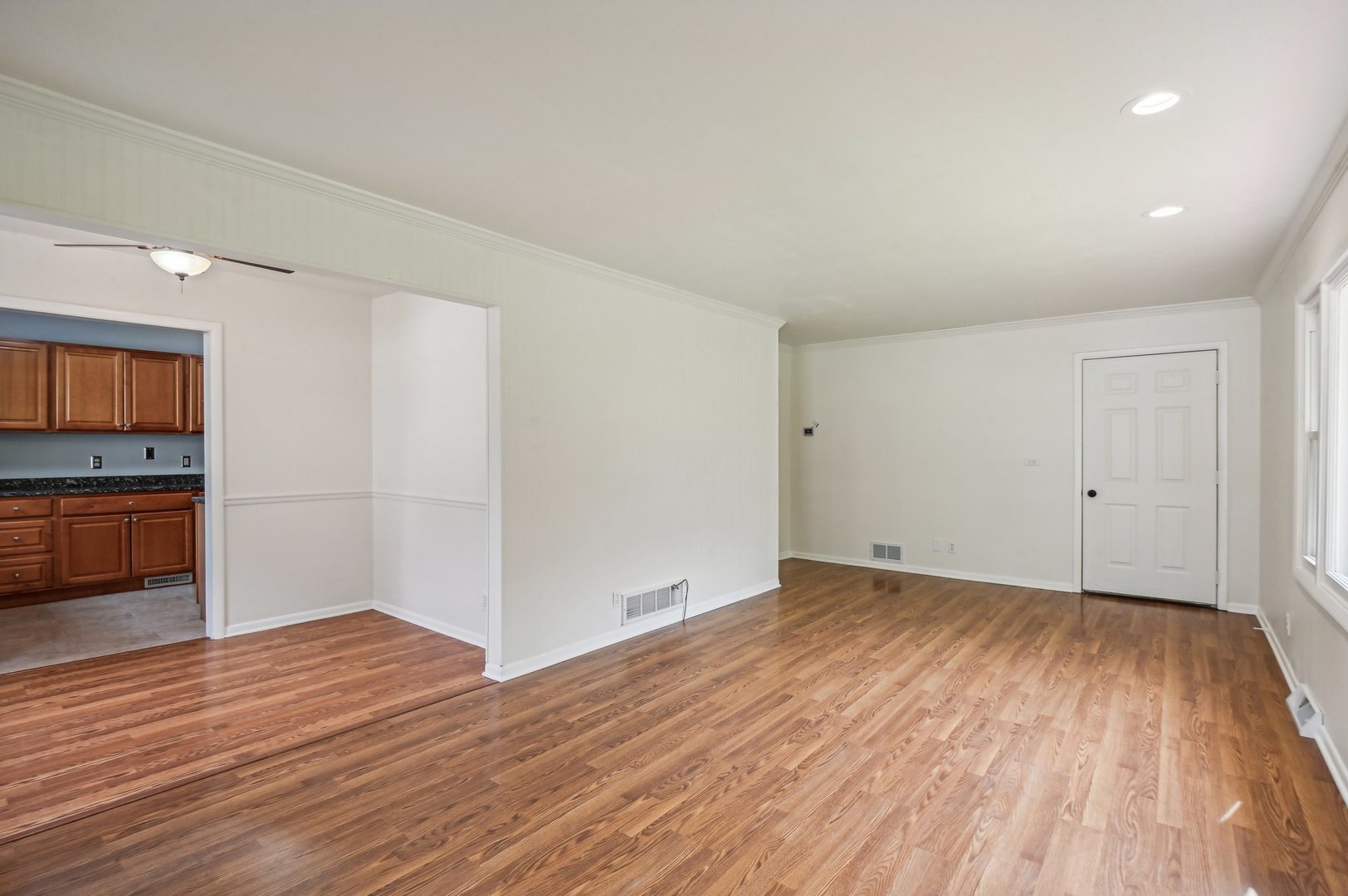 23473 North Snuff Valley Road Cary, IL 60013 - Photo 8 of 31 Gallery Image 8