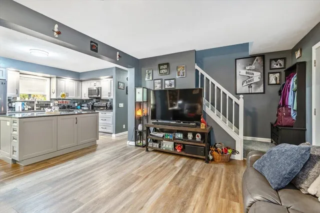 $500,000 | 80 Oak Hill Road, Fletcher, VT 05464