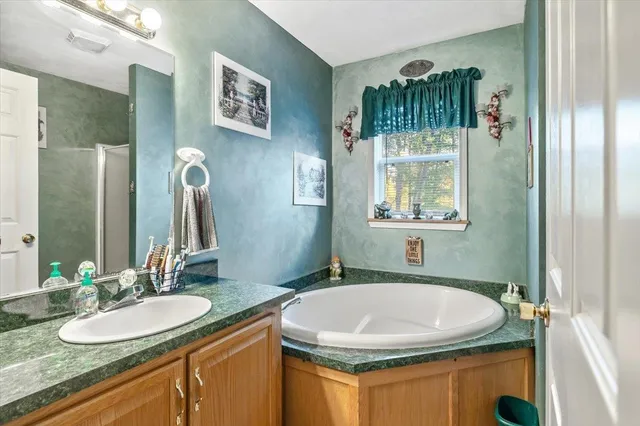 $500,000 | 80 Oak Hill Road, Fletcher, VT 05464