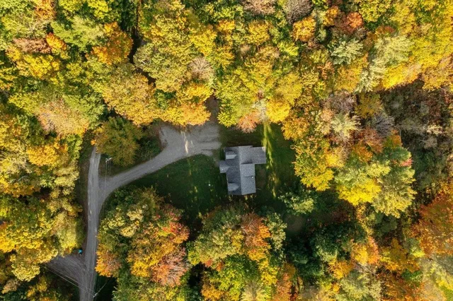 $500,000 | 80 Oak Hill Road, Fletcher, VT 05464