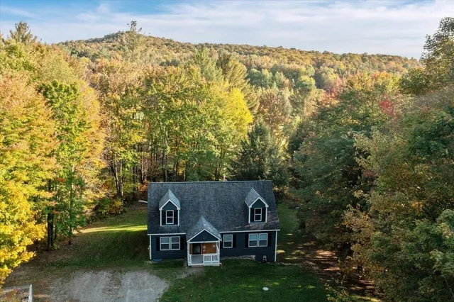 $500,000 | 80 Oak Hill Road, Fletcher, VT 05464