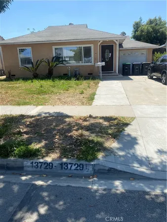 $2,700 | 13729 Regentview Avenue, Bellflower, CA 90706