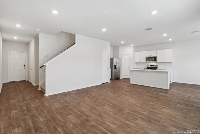 $2,180 | 9926 Auger, San Antonio, TX 78221