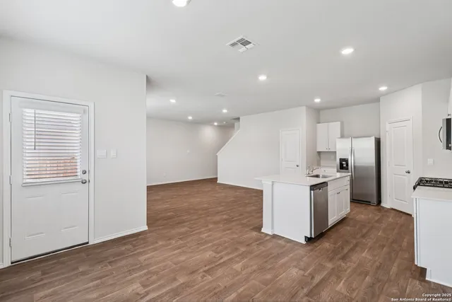 $2,180 | 9926 Auger, San Antonio, TX 78221