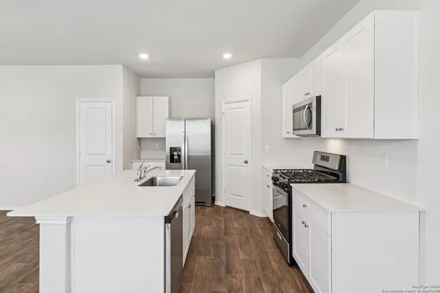 $2,180 | 9926 Auger, San Antonio, TX 78221