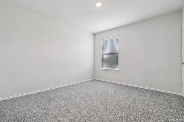 $2,180 | 9926 Auger, San Antonio, TX 78221