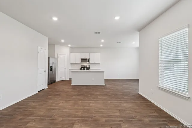 $2,180 | 9926 Auger, San Antonio, TX 78221