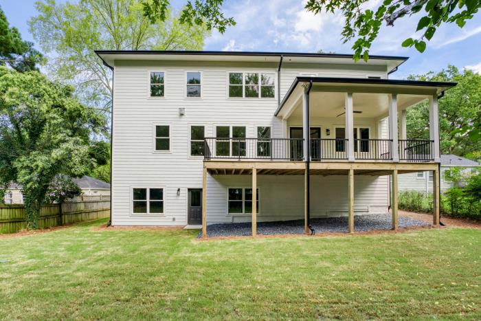 772 Scott Circle Decatur, GA 30033 - Photo 2 of 10