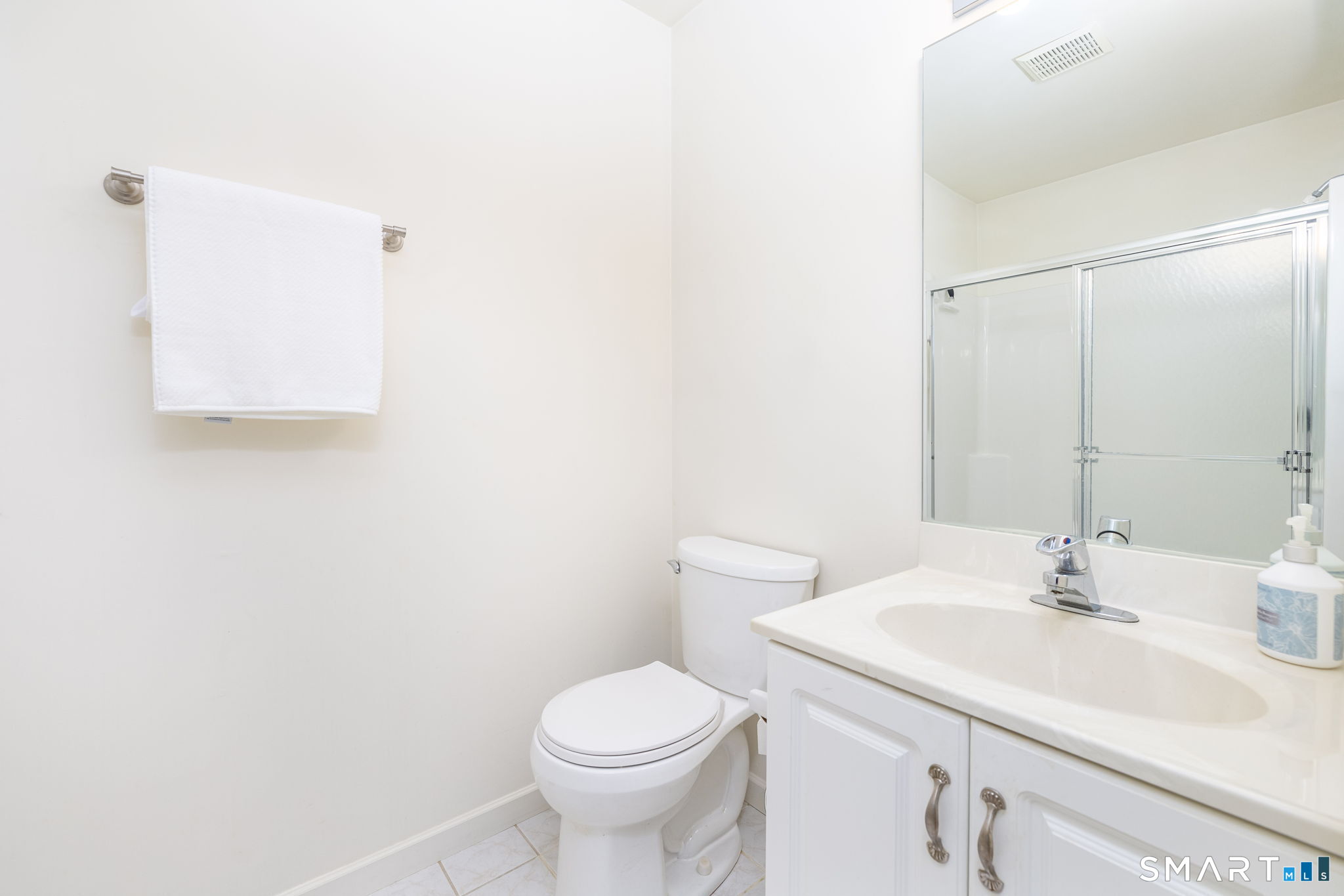 54 Elizabeth Circle, Unit 54 Newtown, CT 06482 - Photo 17 of 36