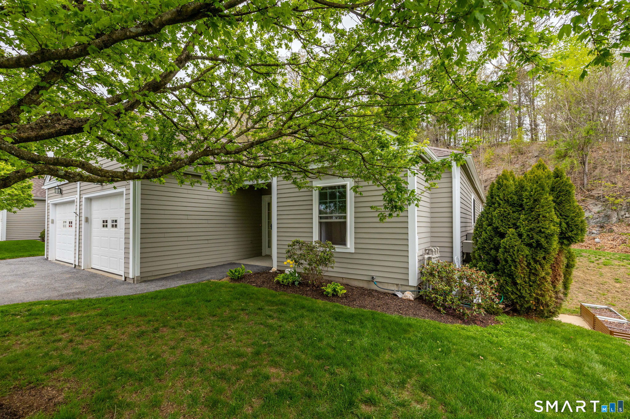 54 Elizabeth Circle, Unit 54 Newtown, CT 06482 - Photo 29 of 36