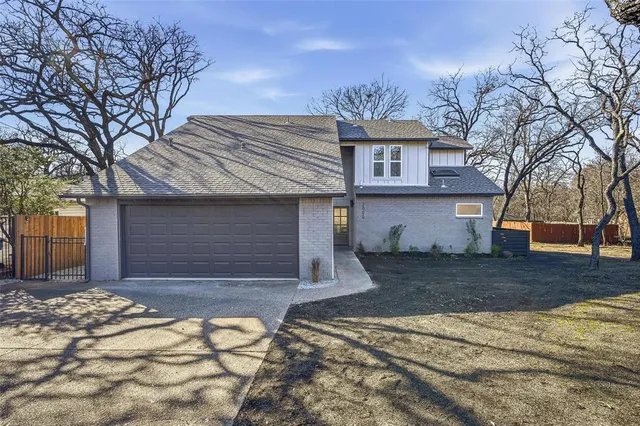 $695,000 | 2005 Shoreline Road, Flower Mound, TX 75022