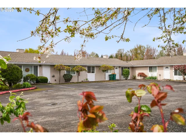 $859,900 | 1700 Northeast 231st Court, Wood Village, OR 97060