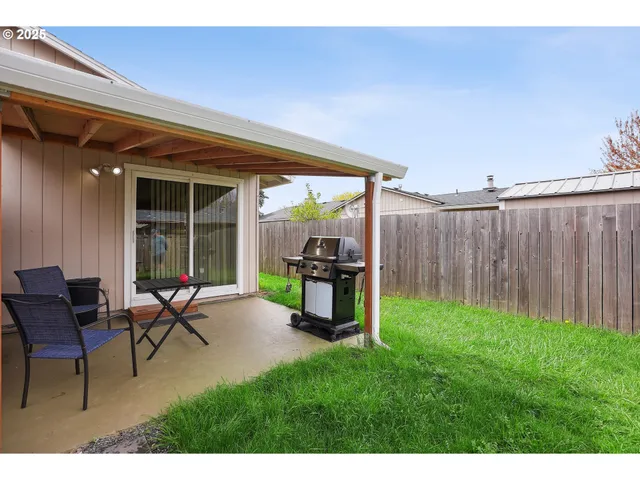 $859,900 | 1700 Northeast 231st Court, Wood Village, OR 97060