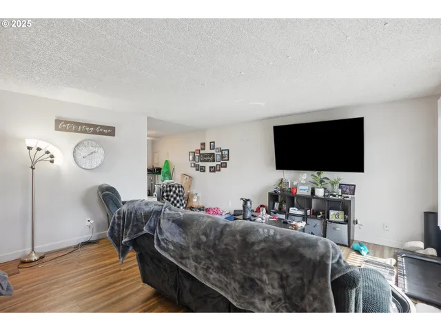 $859,900 | 1700 Northeast 231st Court, Wood Village, OR 97060