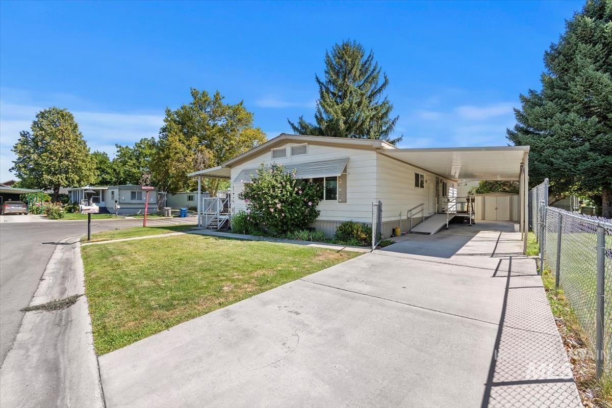 275 Checola Circle Boise, ID 83713 - Photo 5 of 40