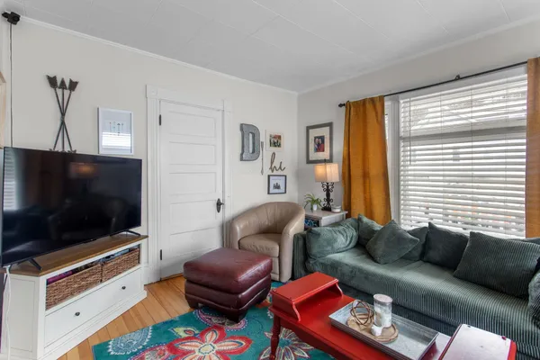$599,900 | 66 Gold Street, Manchester, NH 03103