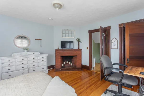 $599,900 | 66 Gold Street, Manchester, NH 03103