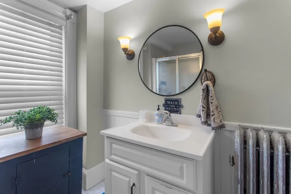 $599,900 | 66 Gold Street, Manchester, NH 03103
