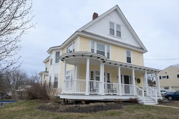 $599,900 | 66 Gold Street, Manchester, NH 03103