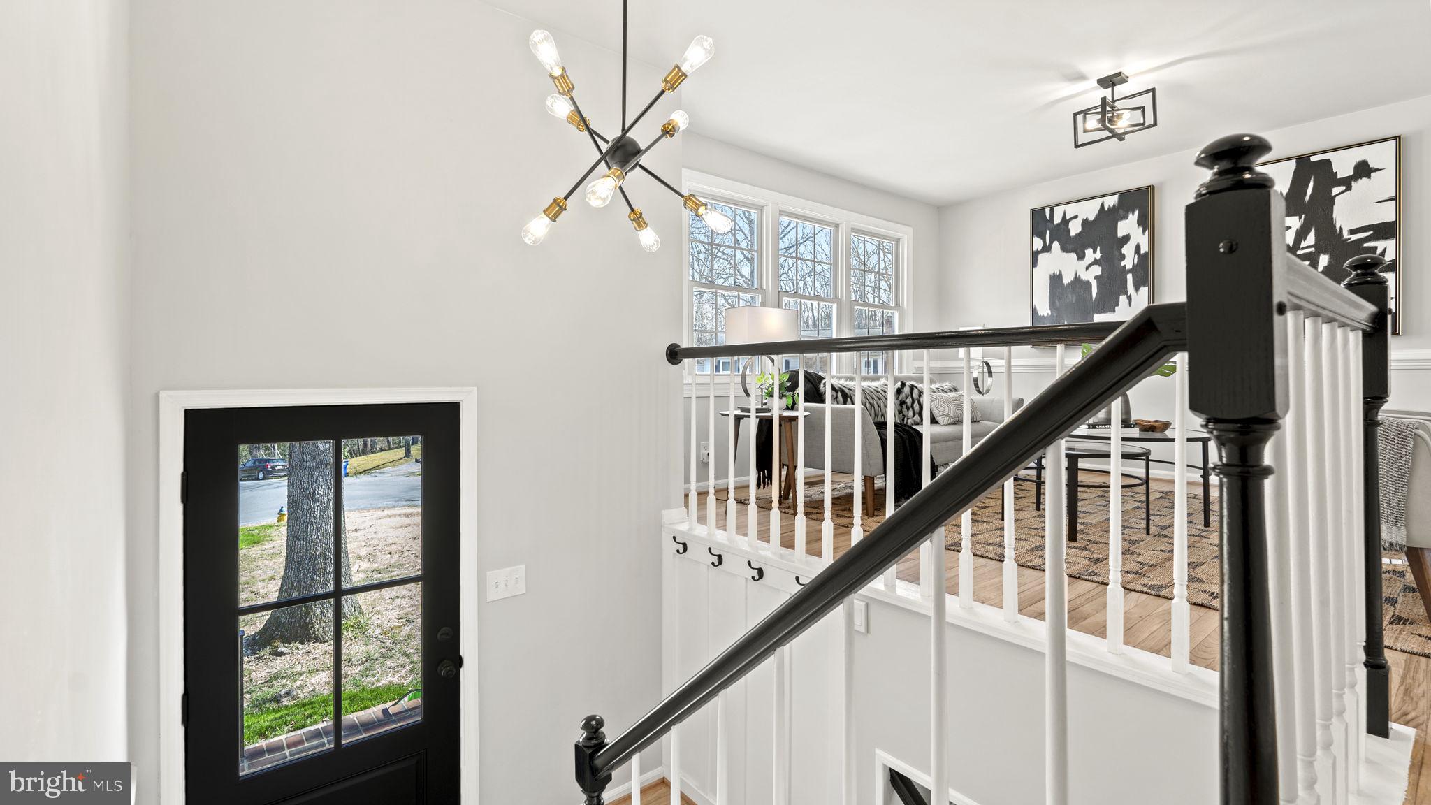100 Choptank Road Stafford, VA 22556 - Photo 8 of 49 Convenient hooks in foyer!