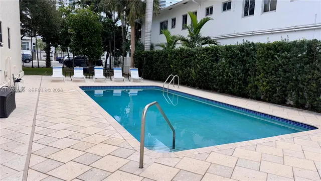 $3,200 | 520 Orton Avenue, Unit 503, Fort Lauderdale, FL 33304
