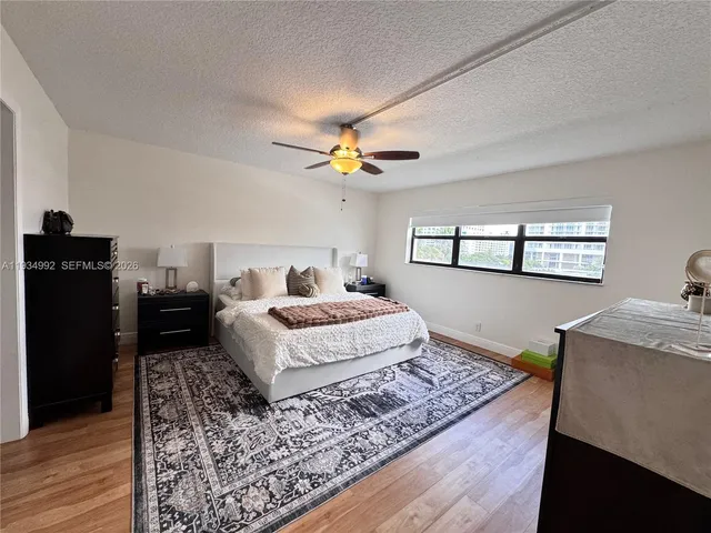 $3,200 | 520 Orton Avenue, Unit 503, Fort Lauderdale, FL 33304