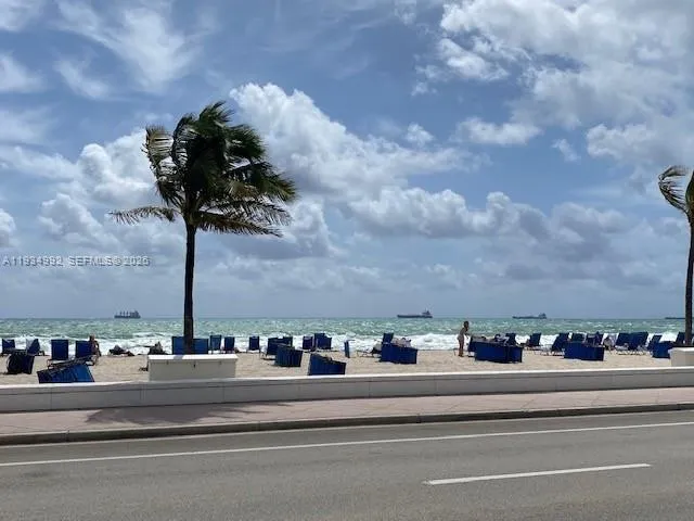 $3,200 | 520 Orton Avenue, Unit 503, Fort Lauderdale, FL 33304