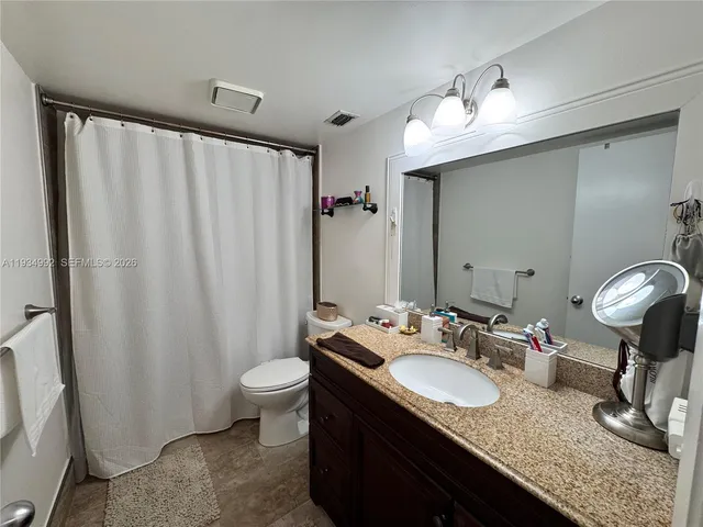 $3,200 | 520 Orton Avenue, Unit 503, Fort Lauderdale, FL 33304