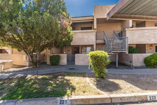 $1,450 | 10828 North Biltmore Drive, Unit 227, Phoenix, AZ 85029
