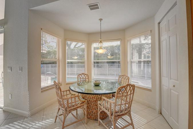 19305 Skyridge Circle Boca Raton, FL 33498 - Photo 12 of 30 14557315_2_800_450