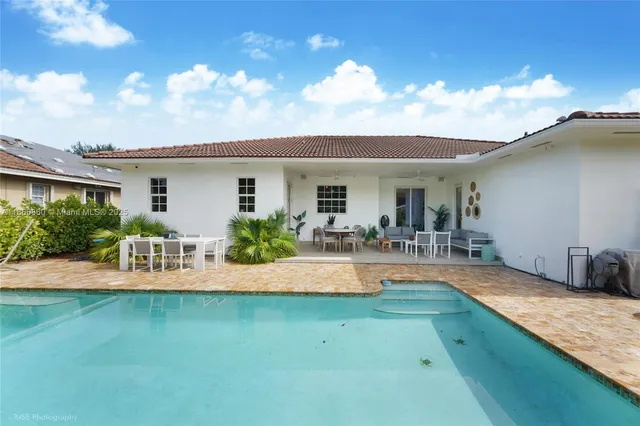 $1,445,000 | 10040 Northwest 28th Terrace, Doral, FL 33172