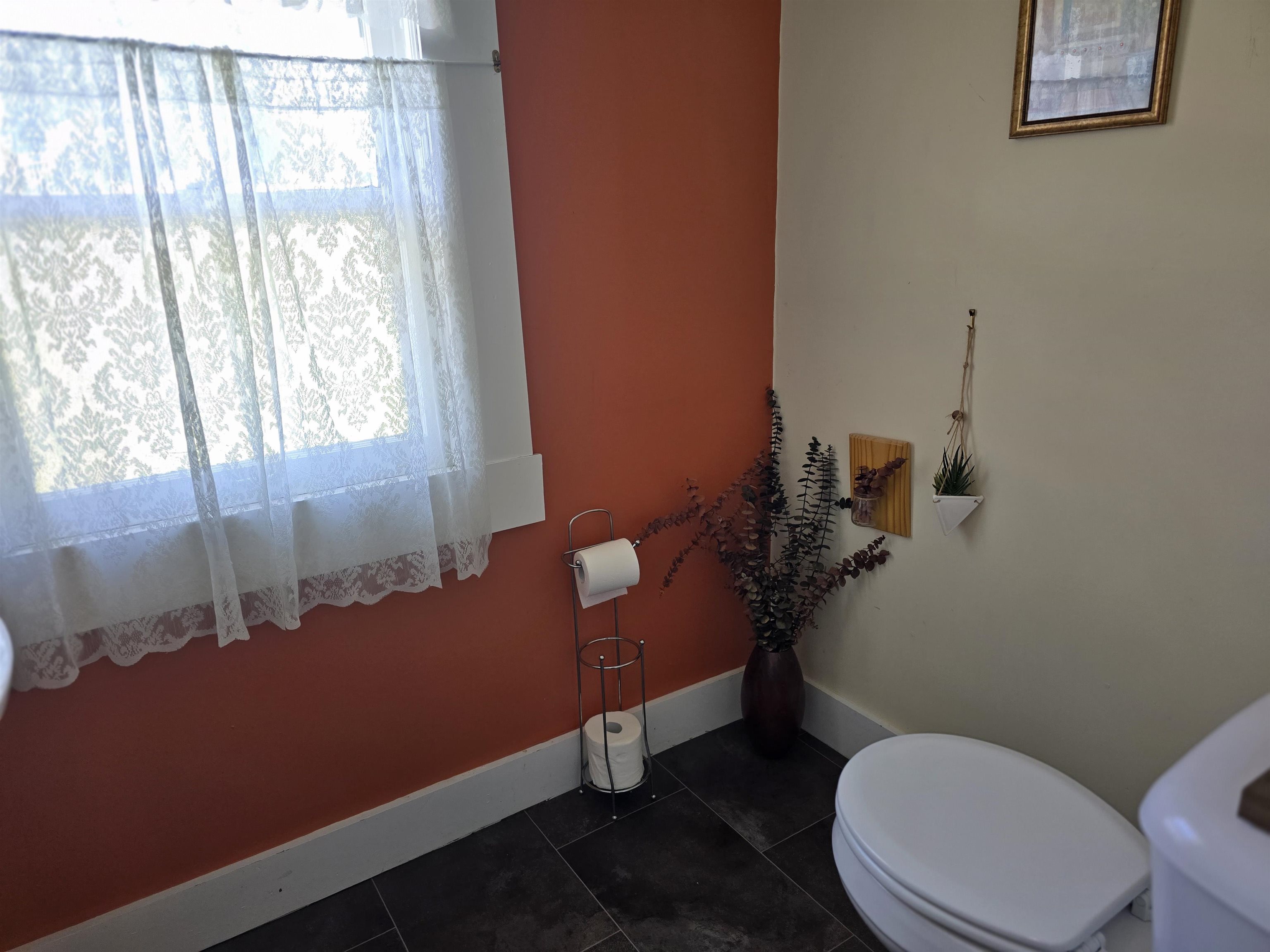 729 Locust Street Carthage, IL 62321 - Photo 6 of 32