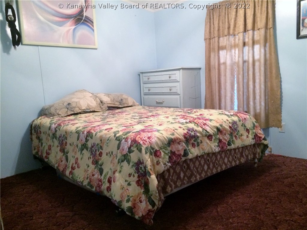 3551 Charleston Road Poca, WV 25159 - Photo 9 of 14 Third bedroom